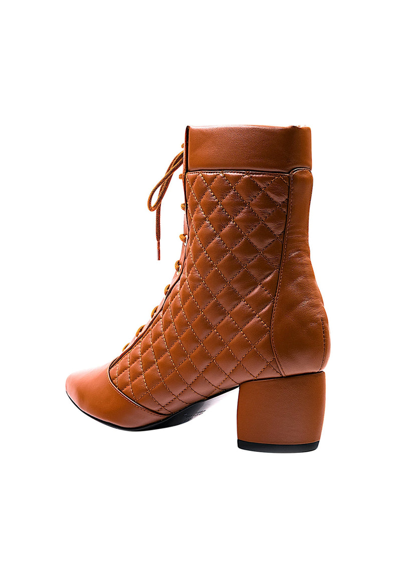 GABRIELLE LION lolaandlo